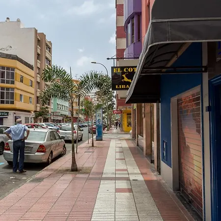 Near The Sea And * Las Palmas de Gran Canaria