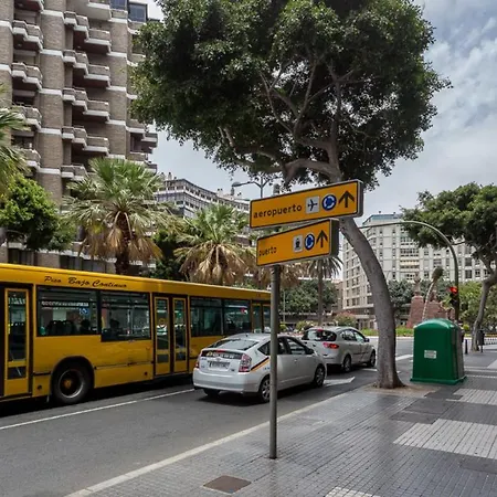 Apartament Near The Sea And